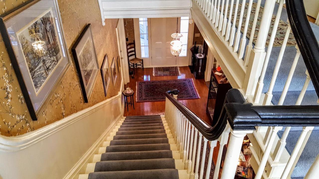 Clark Currier Inn Нюбърипорт Екстериор снимка