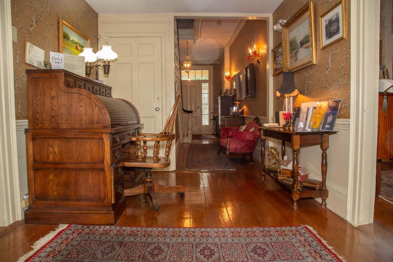 Clark Currier Inn Нюбърипорт Екстериор снимка